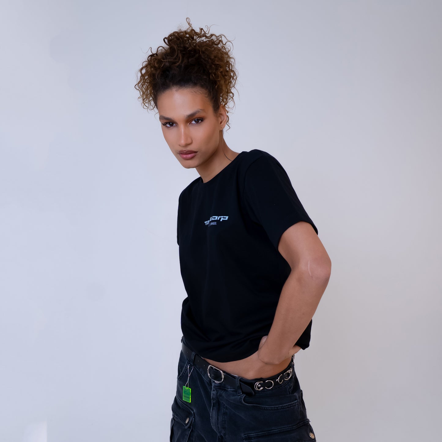 CAMISETA ARTÍSTICA PRETA