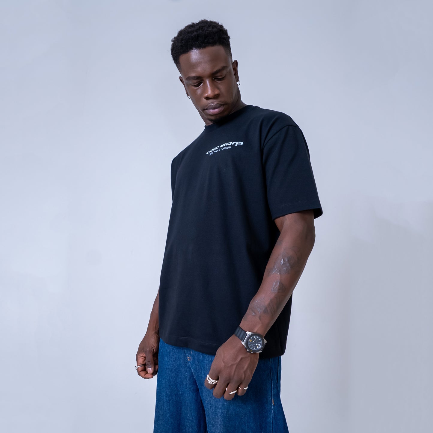 CAMISETA LINE UP PRETA