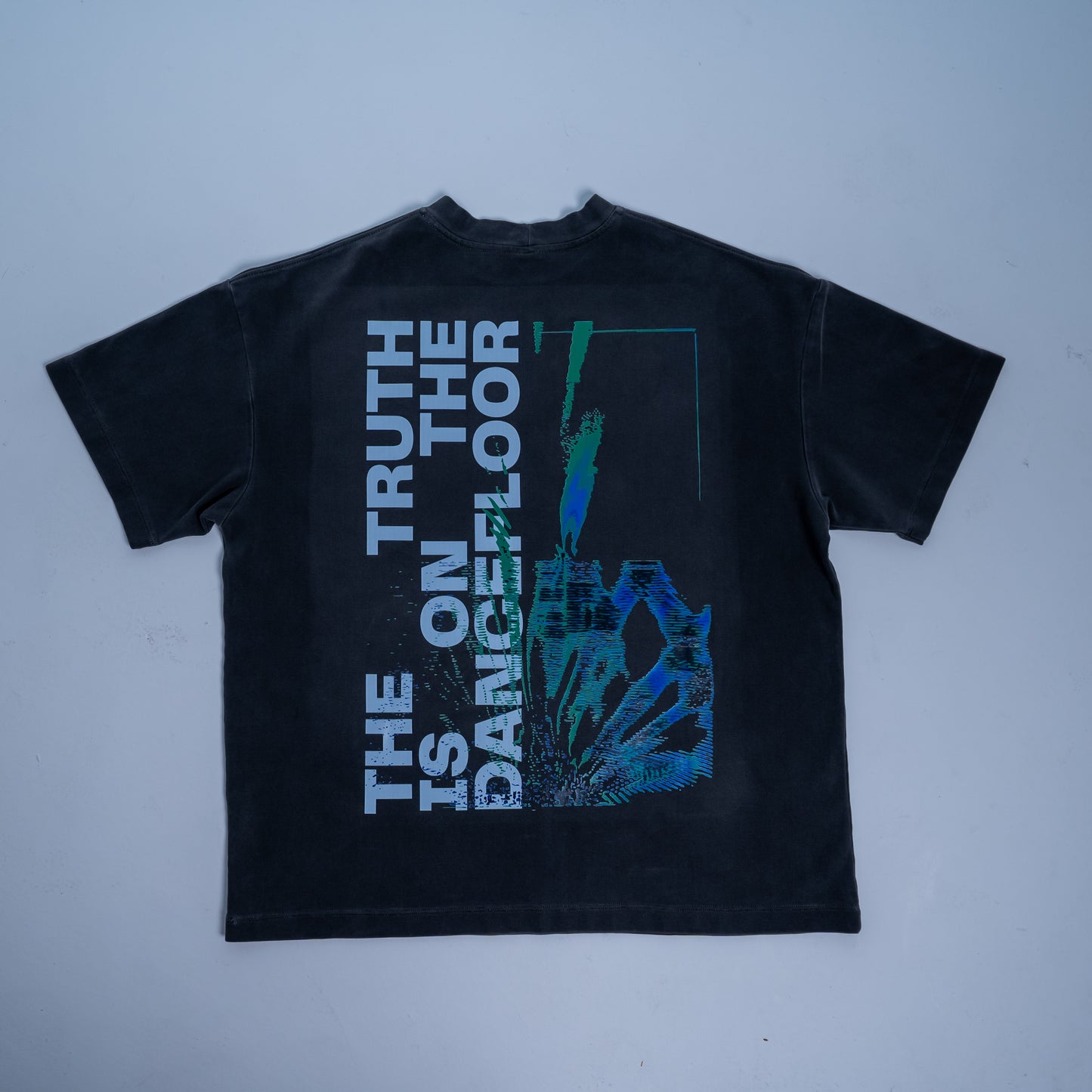 CAMISETA ARTÍSTICA ESTONADA